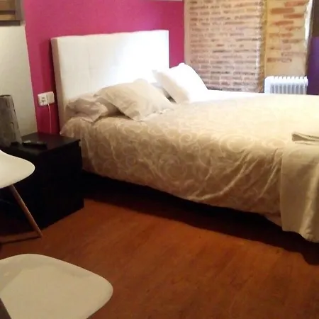 Guest house Natura Plaza Segovia